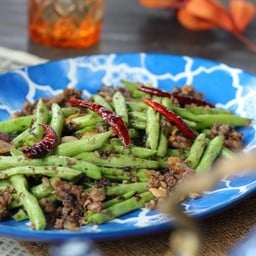 ถั่วแขกผัดหนำเลี๊ยบหมูสับ