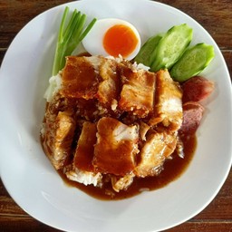 ข้าวหมูกรอบ