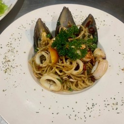 สปาเกตตี้ขี้เมาทะเล