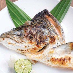 SALMON KABUTO SHIOYAKI SET