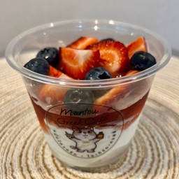 กรีกโยเกิร์ต เบอรี่ พาร์เฟ่ต์