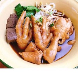 เตี๋ยวไก่ตุ๋น