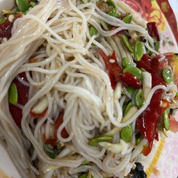 ตำขนมจีนเม็ดกระถิน