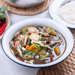 แกงเห็ดรวม