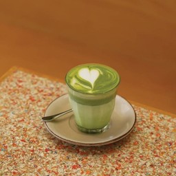 มัชฉะ ลาเต้ ร้อน