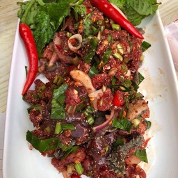 ก้อยเนื้อดิบขม
