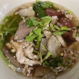 ต้มเลือดหมู (อ้อมดาว)