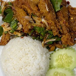 ข้าวยำไก่แซ่บ