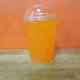 แฟนต้าน้ำส้ม(น้ำอัดลม)+น้ำแข็ง