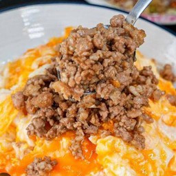 Creamy Omelette With Minced Pork And Garlic