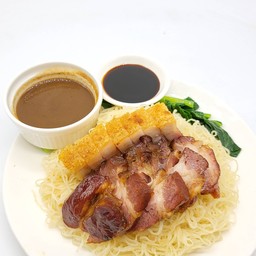 บะหมี่เกี๊ยว+กับข้าว 2 อย่าง