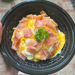 ข้าวไข่ข้นเบคอน