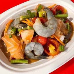 แซ่บอุดร ล้านยำ ตำแซ่บ