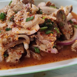 น้ำตกหมู