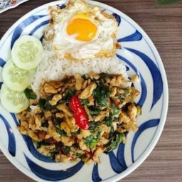 ข้าวราดกะเพรา