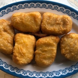 นักเก็ตไก่ CHICKEN NUGGETS