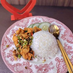 ข้าวราดคั่วพริกเกลือ