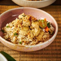 ข้าวผัดไก่ตะไคร้
