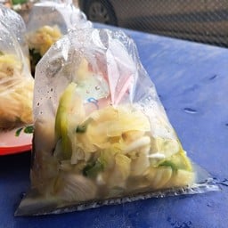 ร้านเจ้อิ๋วลาบขม ต้มแชบ ส้มตำ บ้านเก่า