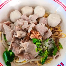 ร้านก๋วยเตี๋ยวโกเด้ง โฮเด้ง แพรกษา ซอย3/1