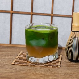 MatchaxKombucha - Lychee with Chia Seeds
