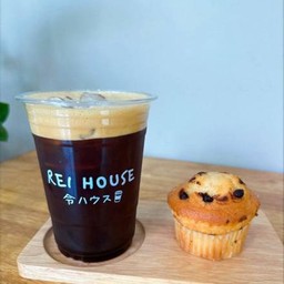 Set สุดคุ้ม อเมริกาโน่+ มัฟฟิน (แบบสุ่มรสชาติ)