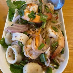 ลาบวุ้นเส้น