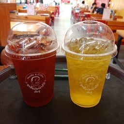 น้ำสมุนไพรนายใบ้ แยกน้ำแข็ง