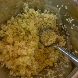 กระเทียม