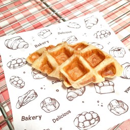 ครอฟเฟิล บ้านเส by Mina