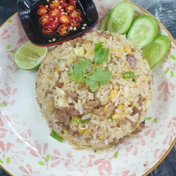 อยากแซ่บต้องสั่ง! หอยทอด ผัดไทย อาหารตามสั่ง