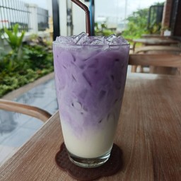 เผือกหอมนมสด