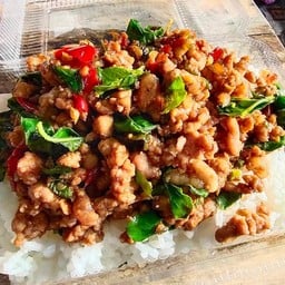 ข้าวกระเพรา