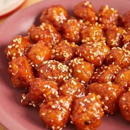 ไก่ป็อปคลุกซอสฮอตแอนด์สไปซี่