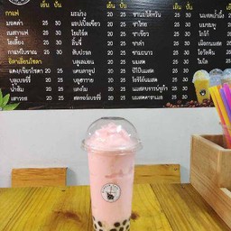 นมสดสตอเบอรี่ปั่น
