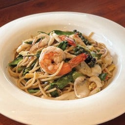 สปาเกตตีผัดขี้เมาทะเล