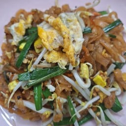 ผัดไทยใส่ไข่