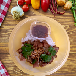 ข้าวราดหมูนุ่มกระเทียม น้ำจิ้มรสเด็ด