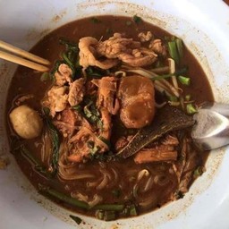 ก๋วยเตี๋ยวหมูรวมน้ำตก (ธรรมดา)