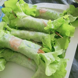 สลัดโรลรวมไส้