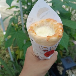 พิตซ่าโคนชีสล้วน
