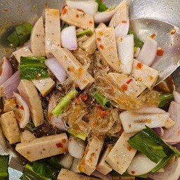ยำวุ้นเส้นหมูยอ
