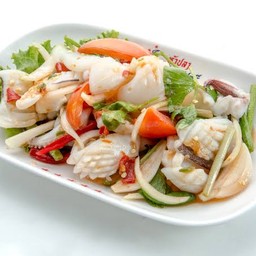 ยำปลาหมึก