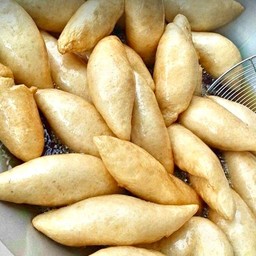 ลูกชิ้นปลาทอดกรอบ+น้ำจิ้ม