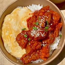 ข้าวไก่ป็อปซอสเกาหลีโคชูจัง + ไข่ข้น