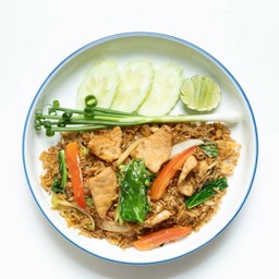 ข้าวผัดรถไฟ ใหญ่