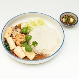 ข้าวราดกระเพรากุ้ง