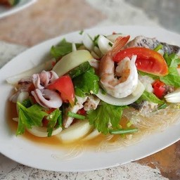 ยำวุ้นเส้นทะเล