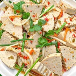 ยำหมูยอ￼