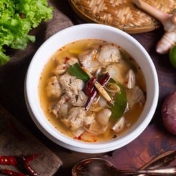 ต้มแซ่บซี่โครงหมูอ่อน